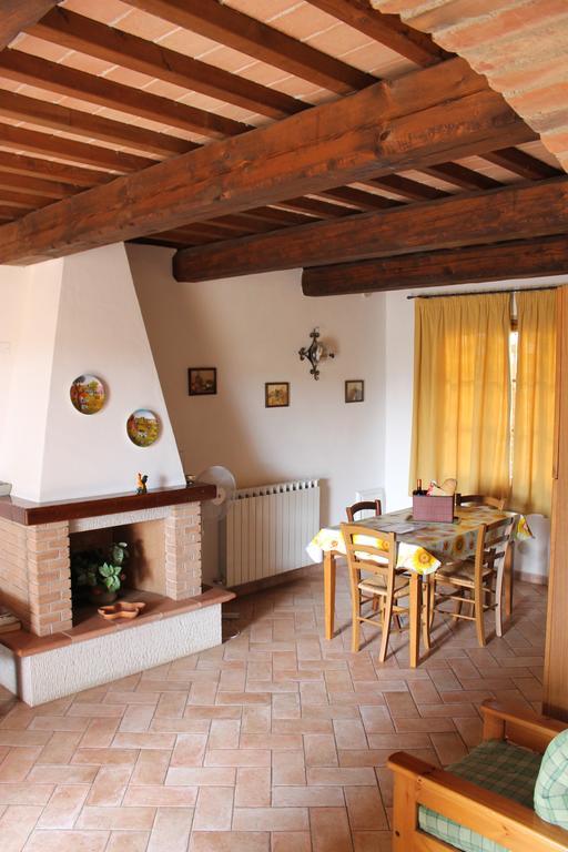 Il Borgo Di Montereggi Villa Limite Szoba fotó