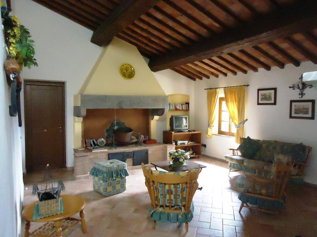 Il Borgo Di Montereggi Villa Limite Szoba fotó